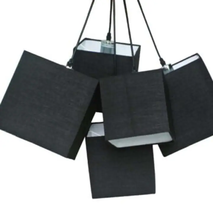 Lustra neagra Tora
