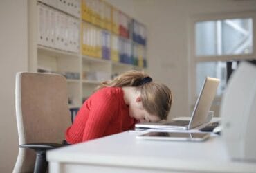 internetromania.ro agentie seo vs freelancer seo de pe site urile de anunturi care este alegerea corecta